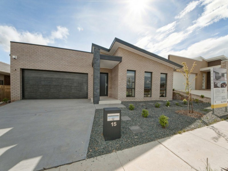 15 Macandie Street, Casey ACT 2913