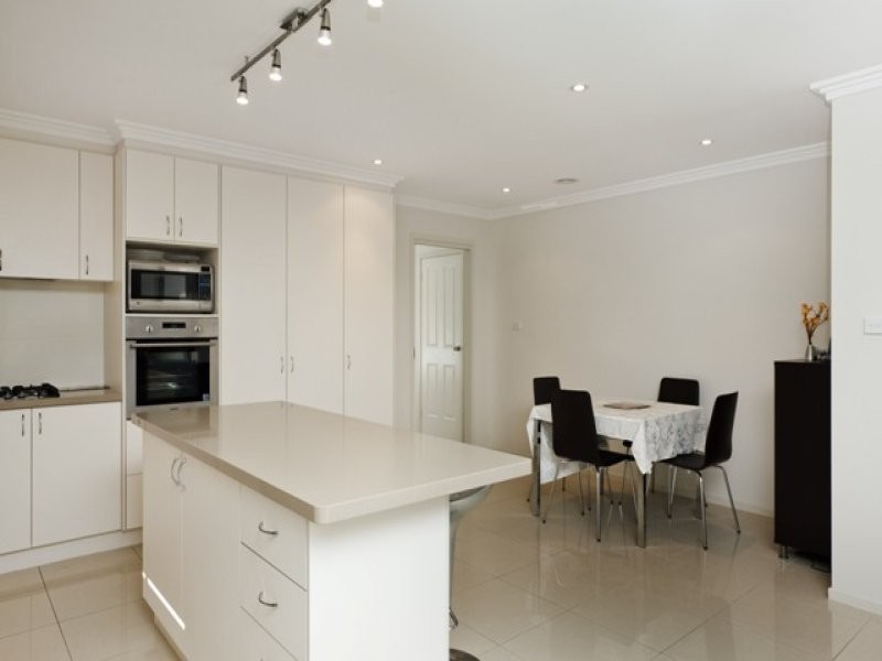 17 Ruth Bedford Street, Franklin ACT 2913