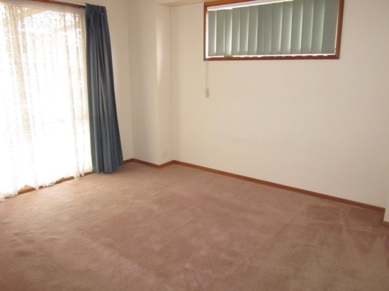 31 Lewis Luxton Avenue, Gordon ACT 2906