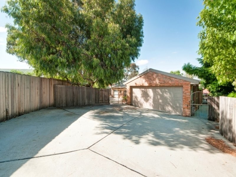 26 Jane Price Crescent, Conder ACT 2906