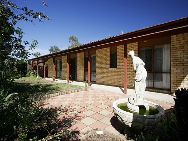 5 Mackey Place, Gowrie ACT 2904