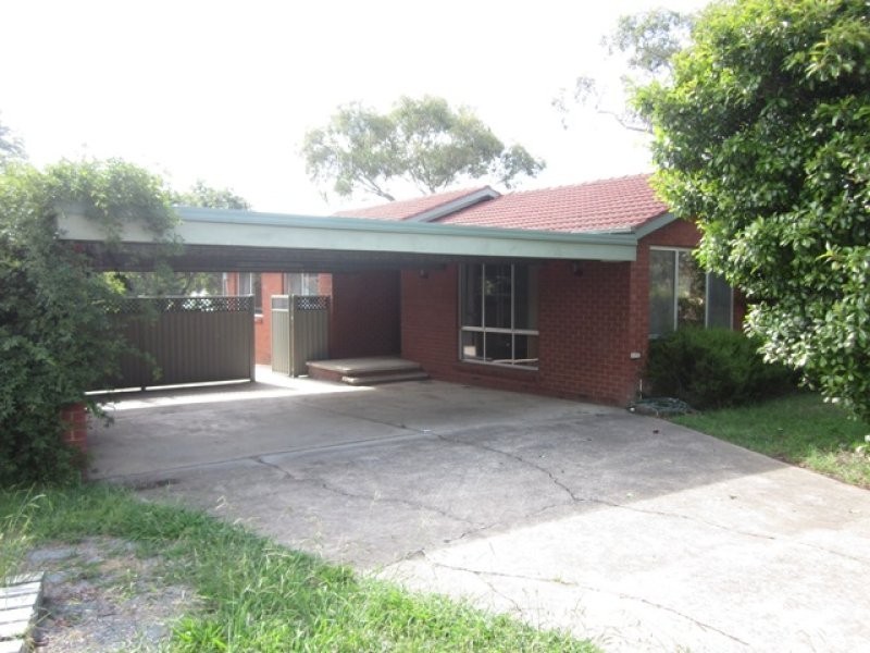 15 Mackie Crescent, Stirling ACT 2611