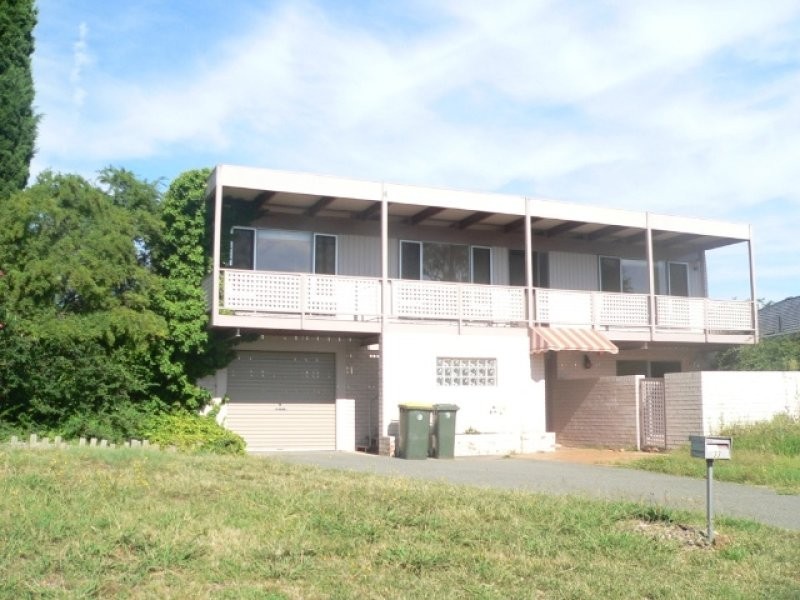 33 Gledden Street, Chifley ACT 2606