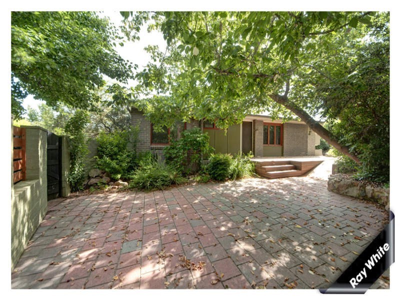 13 Mayne Street, Chifley ACT 2606