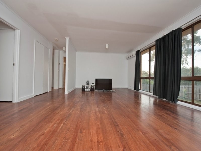 14 Garrad Court, Charnwood ACT 2615