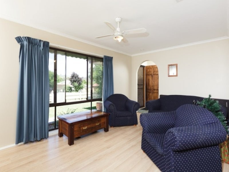 4 Bartels Place, Banks ACT 2906