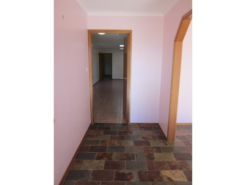 20 Couchman Crescent, Chisholm ACT 2905