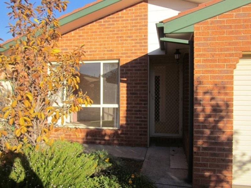 5 Whitford Place, Conder ACT 2906