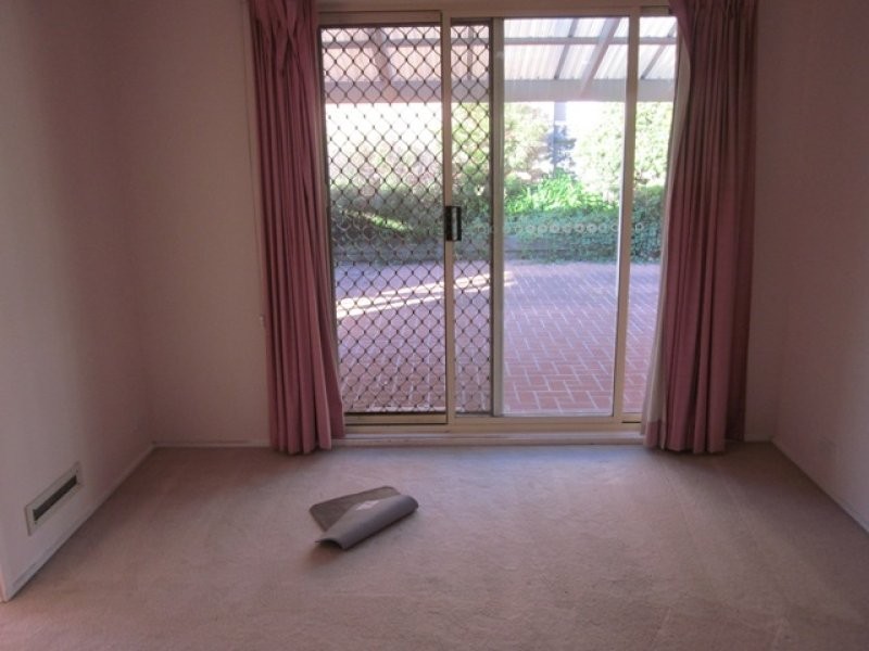 5 Whitford Place, Conder ACT 2906