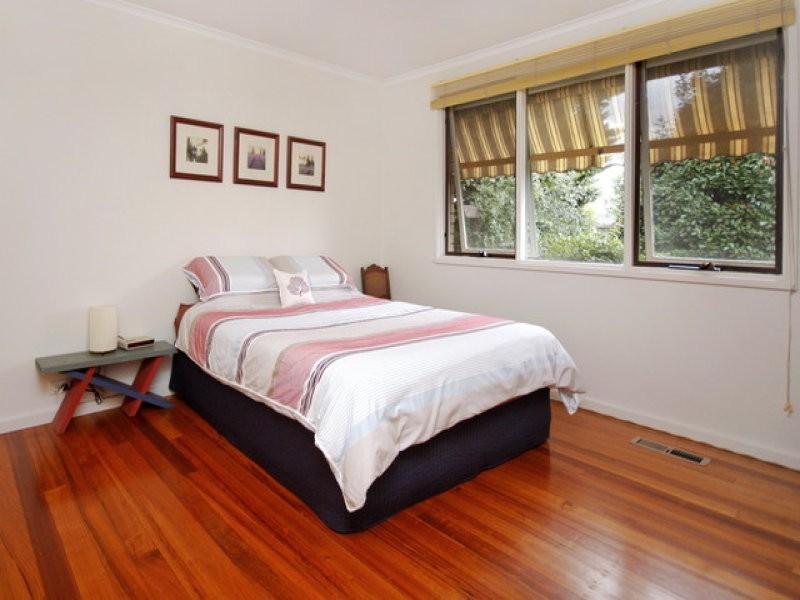 25 Berne Crescent, Macgregor ACT 2615