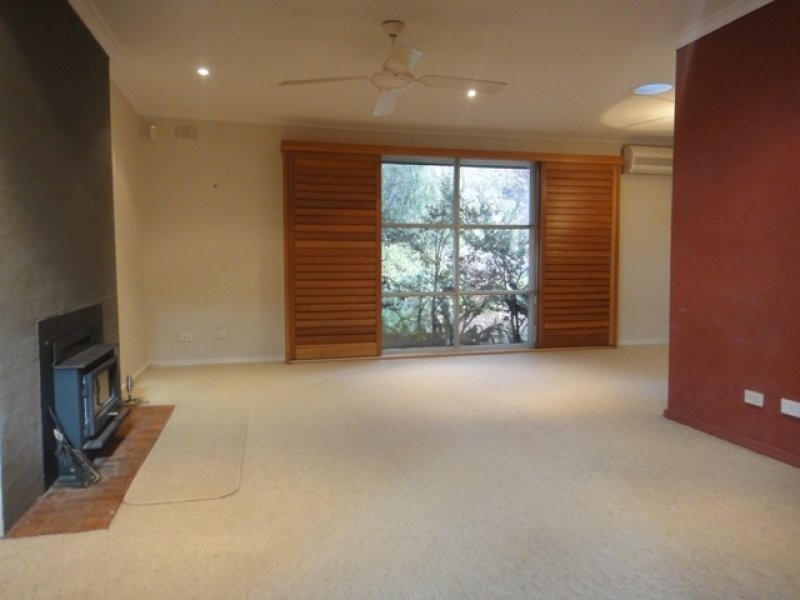 300 Goyder Street, Narrabundah ACT 2604