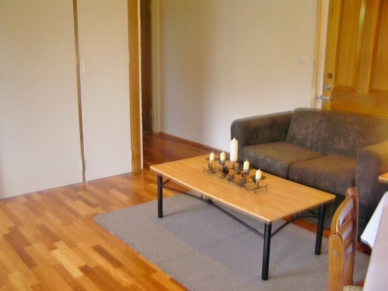 9a Muecke Place, Isaacs ACT 2607