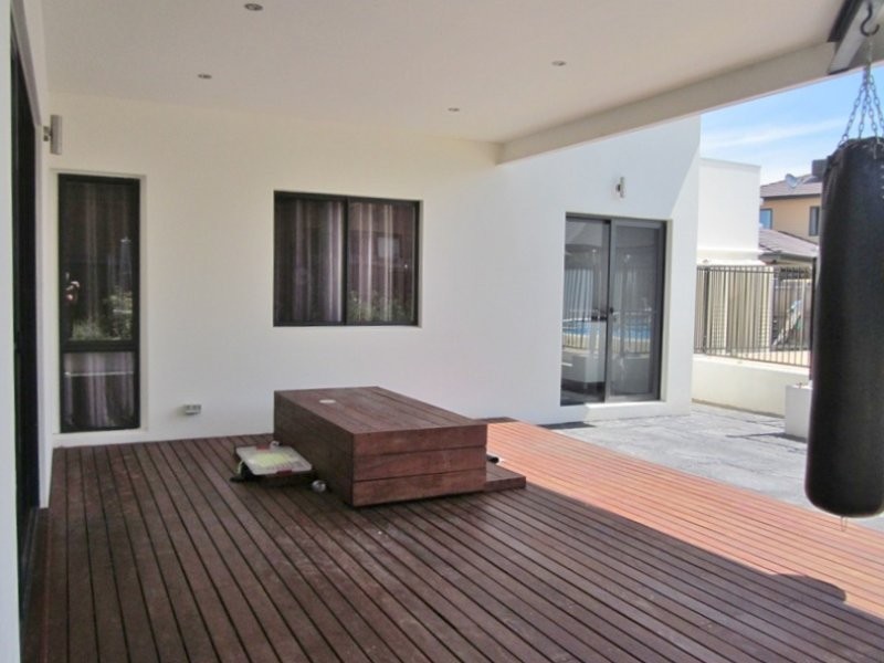 5 Doris Turner Street, Forde ACT 2914