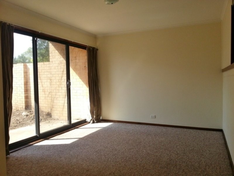 18 Waramanga place, Waramanga ACT 2611