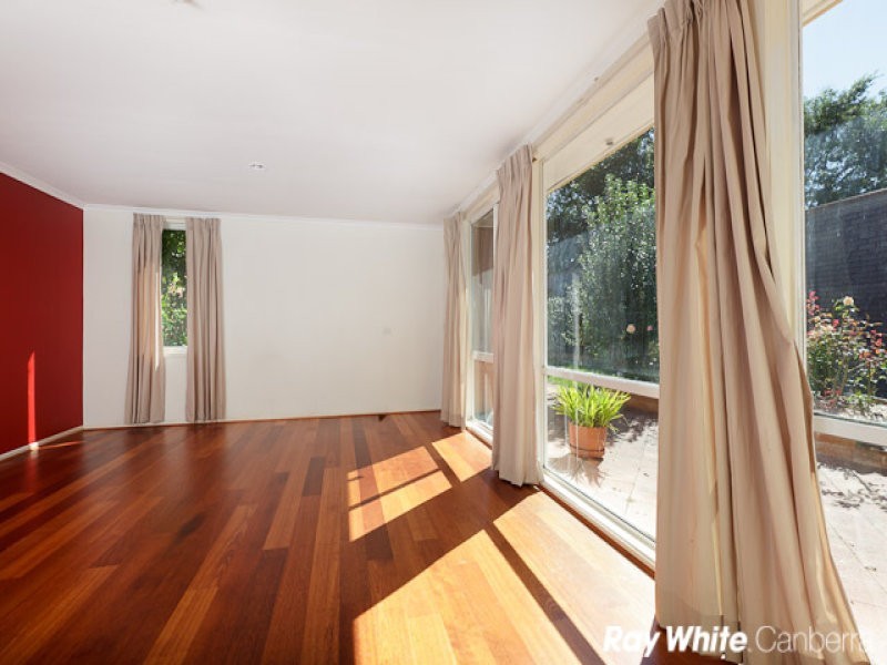 5 Cumbrae Place, Kambah ACT 2902