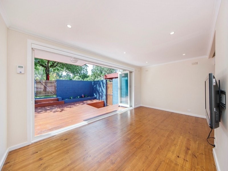 62 Kitchener Street, Hughes ACT 2605