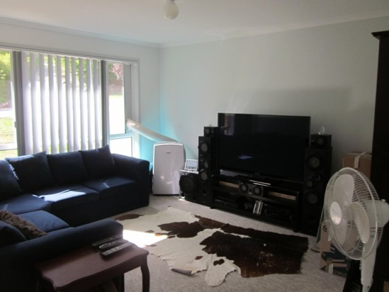 6 Eaglemont Retreat, Conder ACT 2906