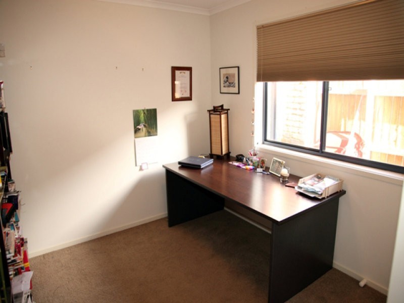 17 Ruth Bedford Street, Franklin ACT 2913