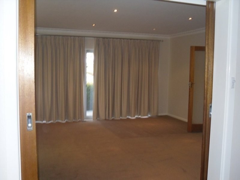 151 Strickland Crescent, Deakin ACT 2600