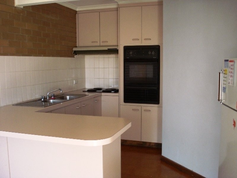 8 Hallen Close, Swinger Hill ACT 2606
