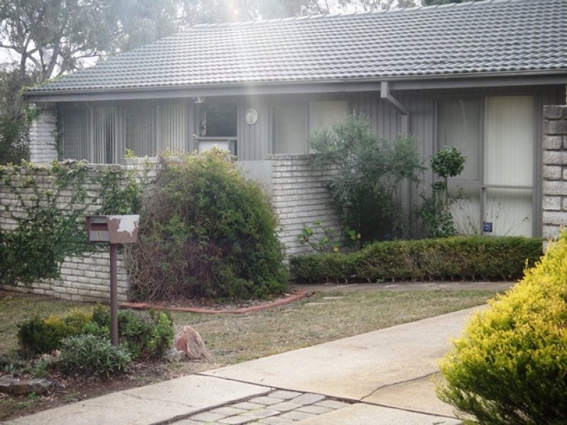 1 Woolner Circuit, Hawker ACT 2614