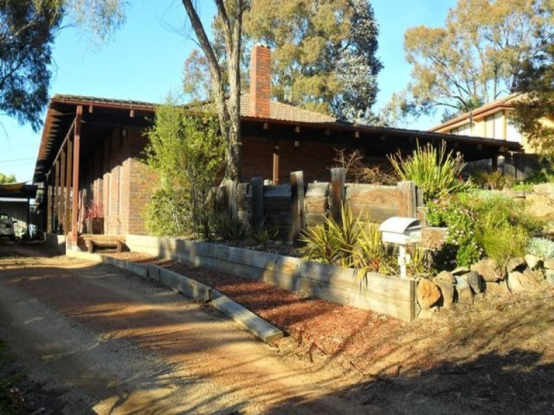 5 DOUGLASS PLACE, Spence ACT 2615