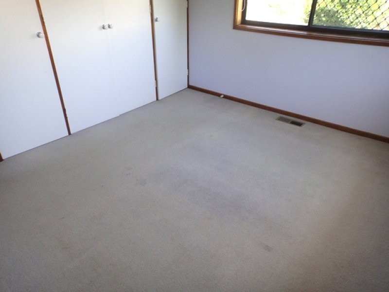 8 Guy Place, Holder ACT 2611