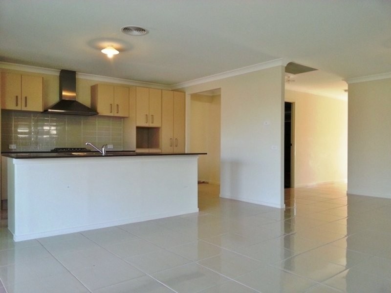 7 ELPHICK PLACE, Bonner ACT 2914