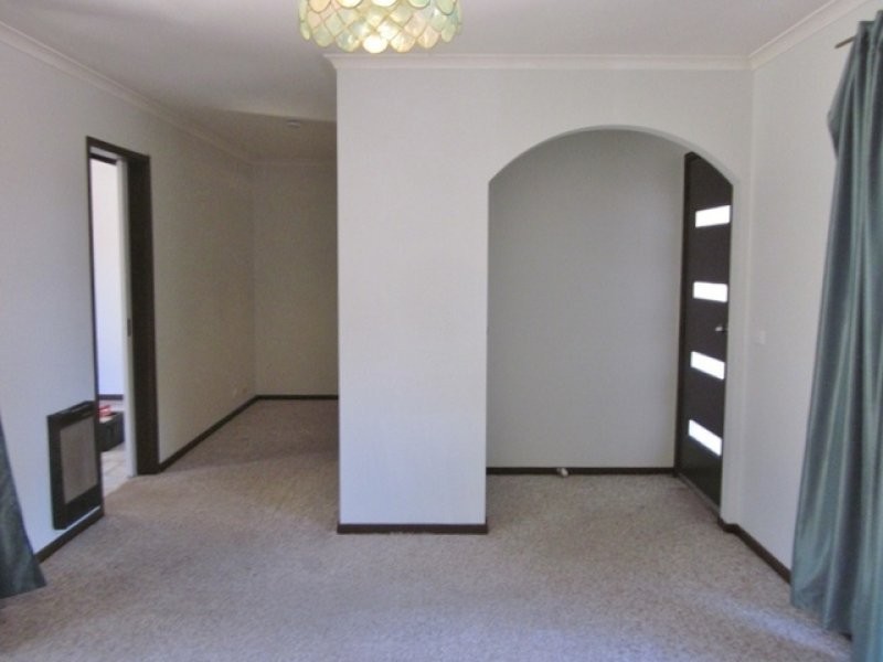 13 LEVINE STREET, Evatt ACT 2617