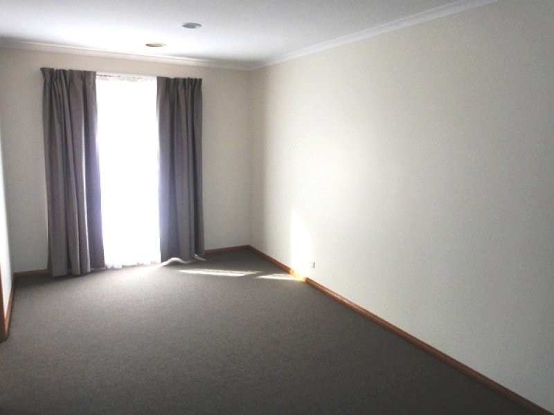 4 Richardson Circuit, Conder ACT 2906