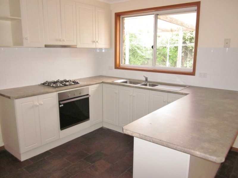 31 LEWIS LUXTON AVENUE, Gordon ACT 2906