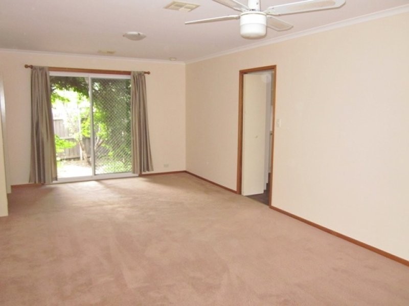 31 LEWIS LUXTON AVENUE, Gordon ACT 2906