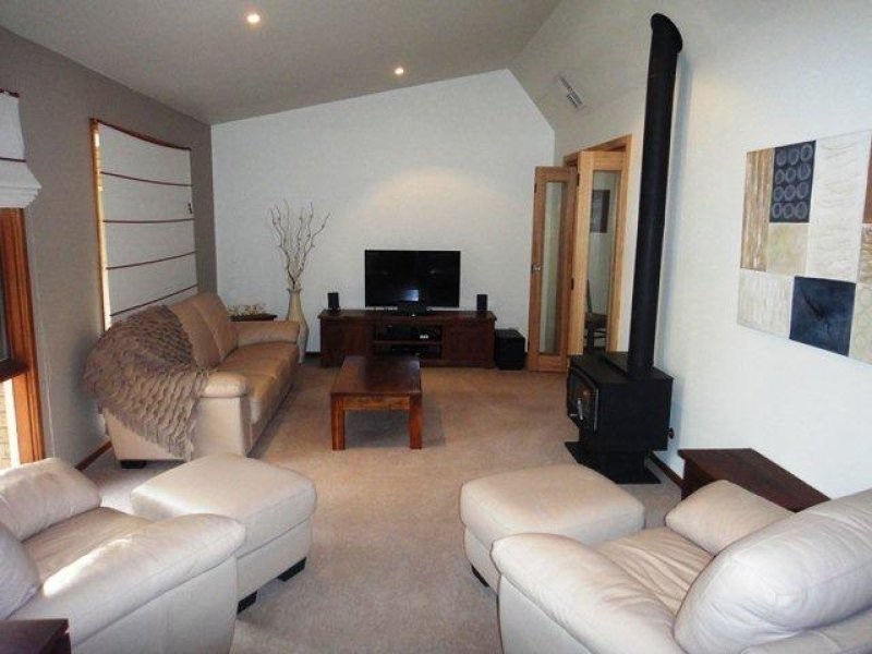 64 Costello Circuit, Calwell ACT 2905