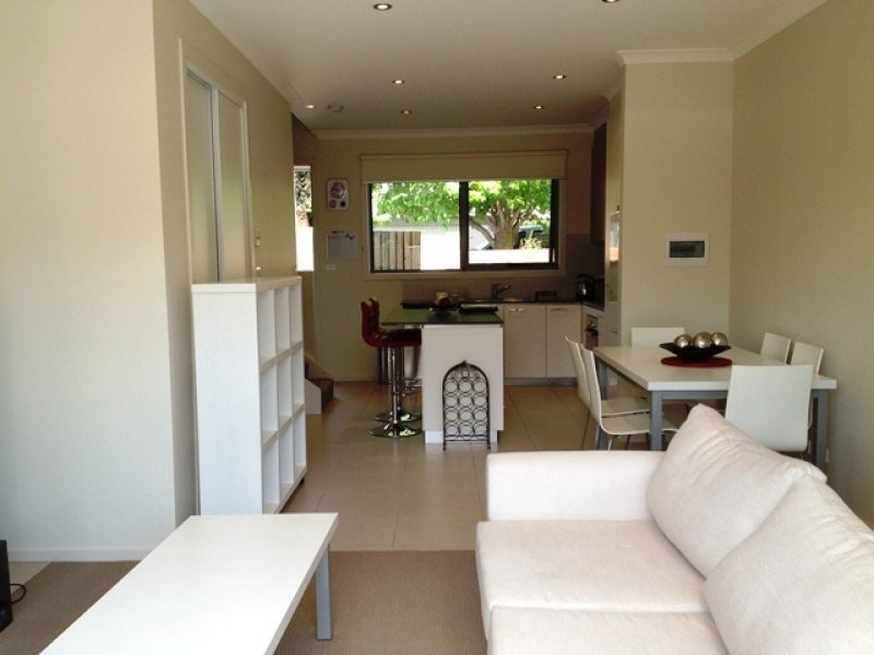 2/58 HURLEY STREET, Mawson ACT 2607