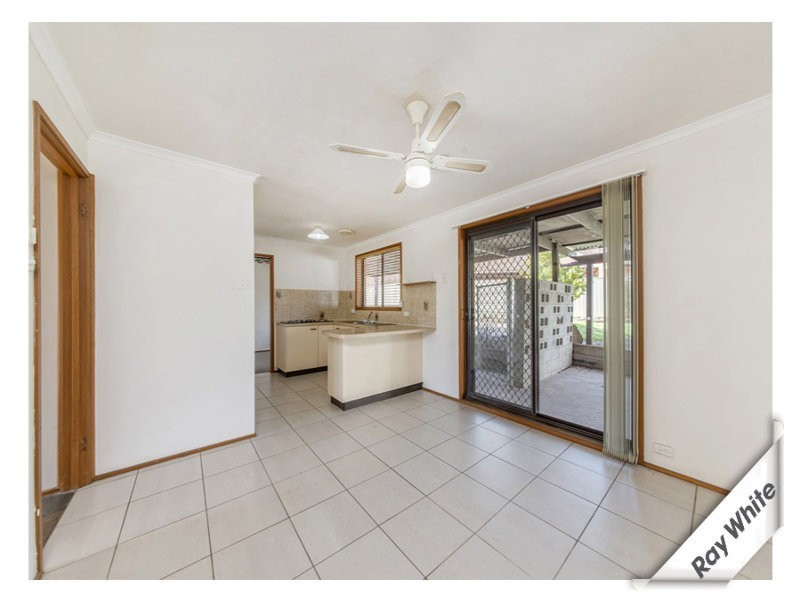82 Rischbieth Crescent, Gilmore ACT 2905