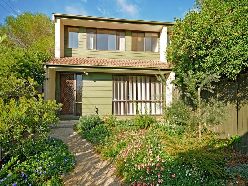 34/100 CHEWINGS STREET, Page ACT 2614