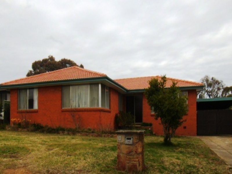 10 NEUMAYER STREET, Page ACT 2614