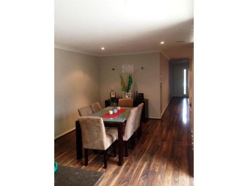 8 Maris King Street, Casey ACT 2913