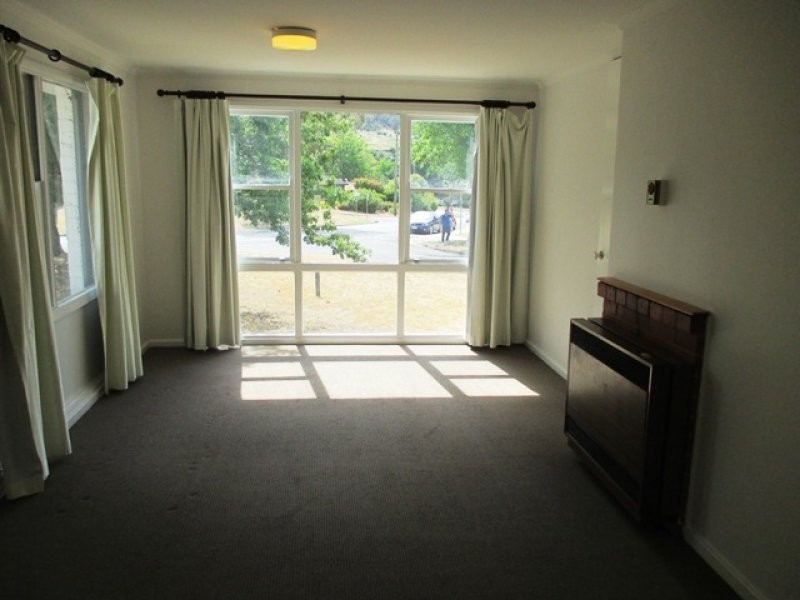 2 Tooms Place, Lyons ACT 2606