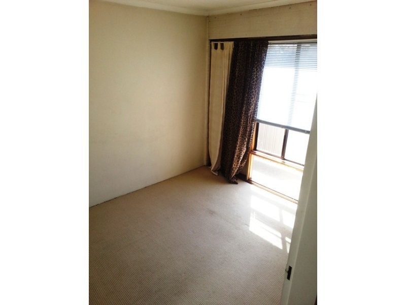 10B/52 DELORAINE STREET, Lyons ACT 2606