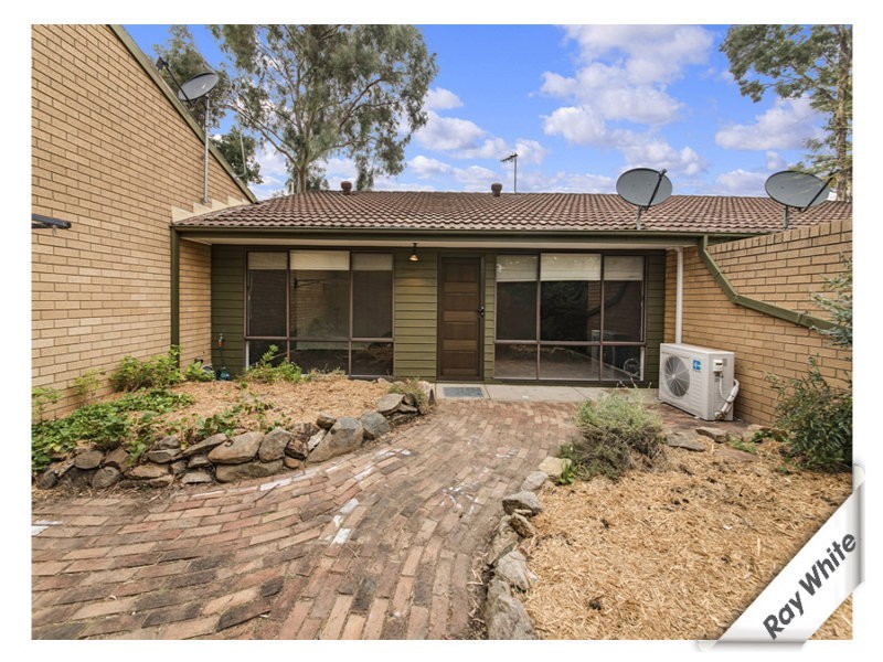 21/25 Pinkerton Circuit, Kambah ACT 2902