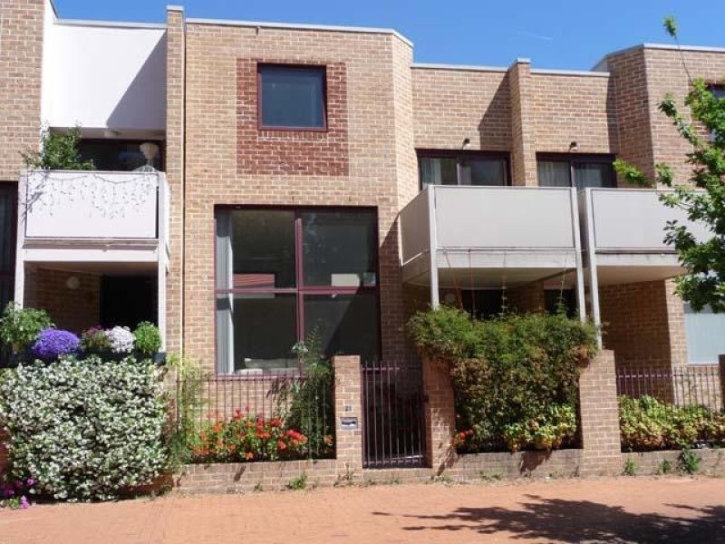 21 Cavanough Street, Phillip ACT 2606