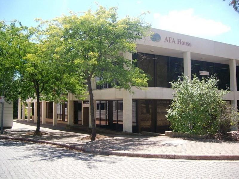 39 Geils Court, Deakin ACT 2600