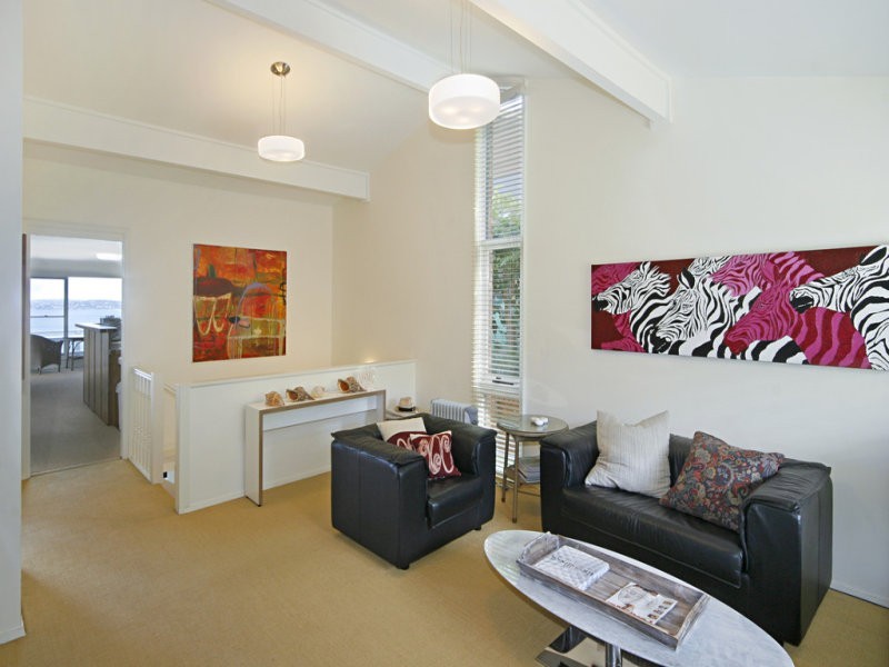 8 MacDonald Street, Killcare Heights NSW 2257