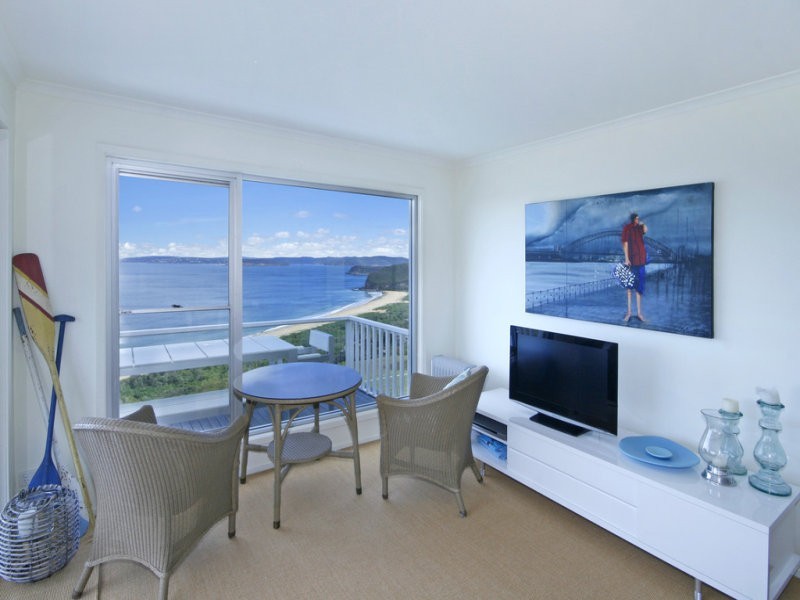 8 MacDonald Street, Killcare Heights NSW 2257