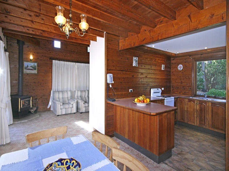 7 Wards Hill Road, Killcare Heights NSW 2257