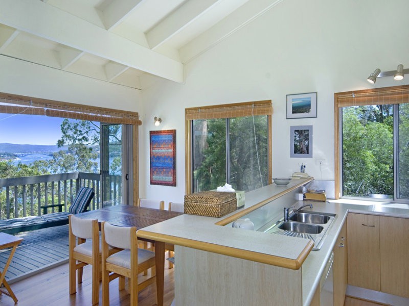 5 Hawke Head Rd, Killcare NSW 2257