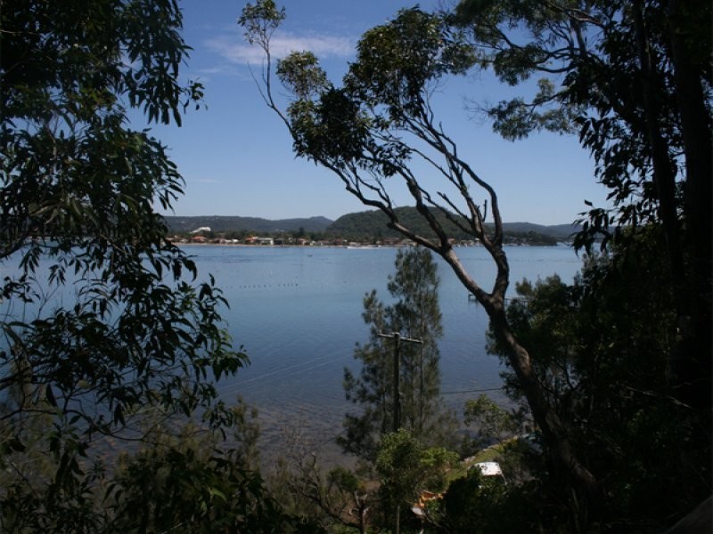 15 Hardys Bay Parade, Killcare NSW 2257