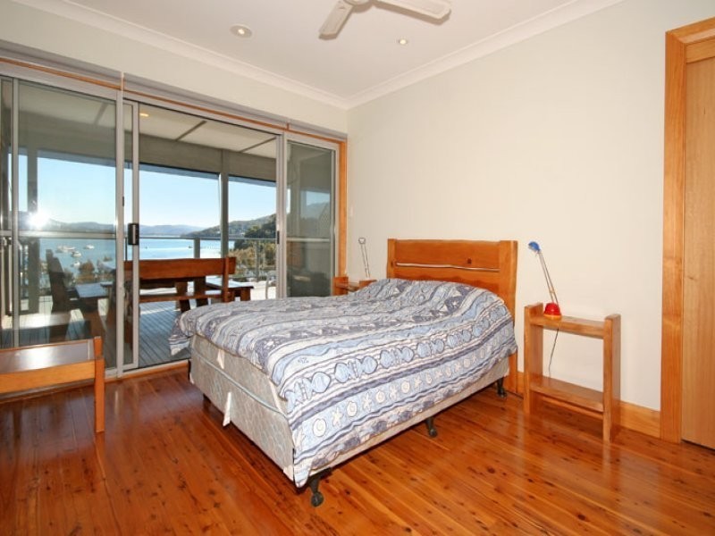 32 Araluen Drive, Hardys Bay NSW 2257