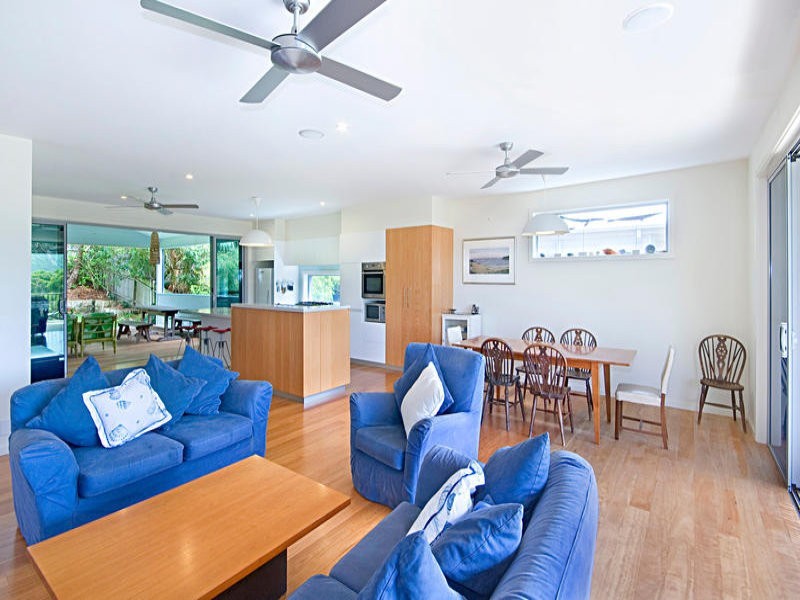 20 Beach Drive, Killcare NSW 2257